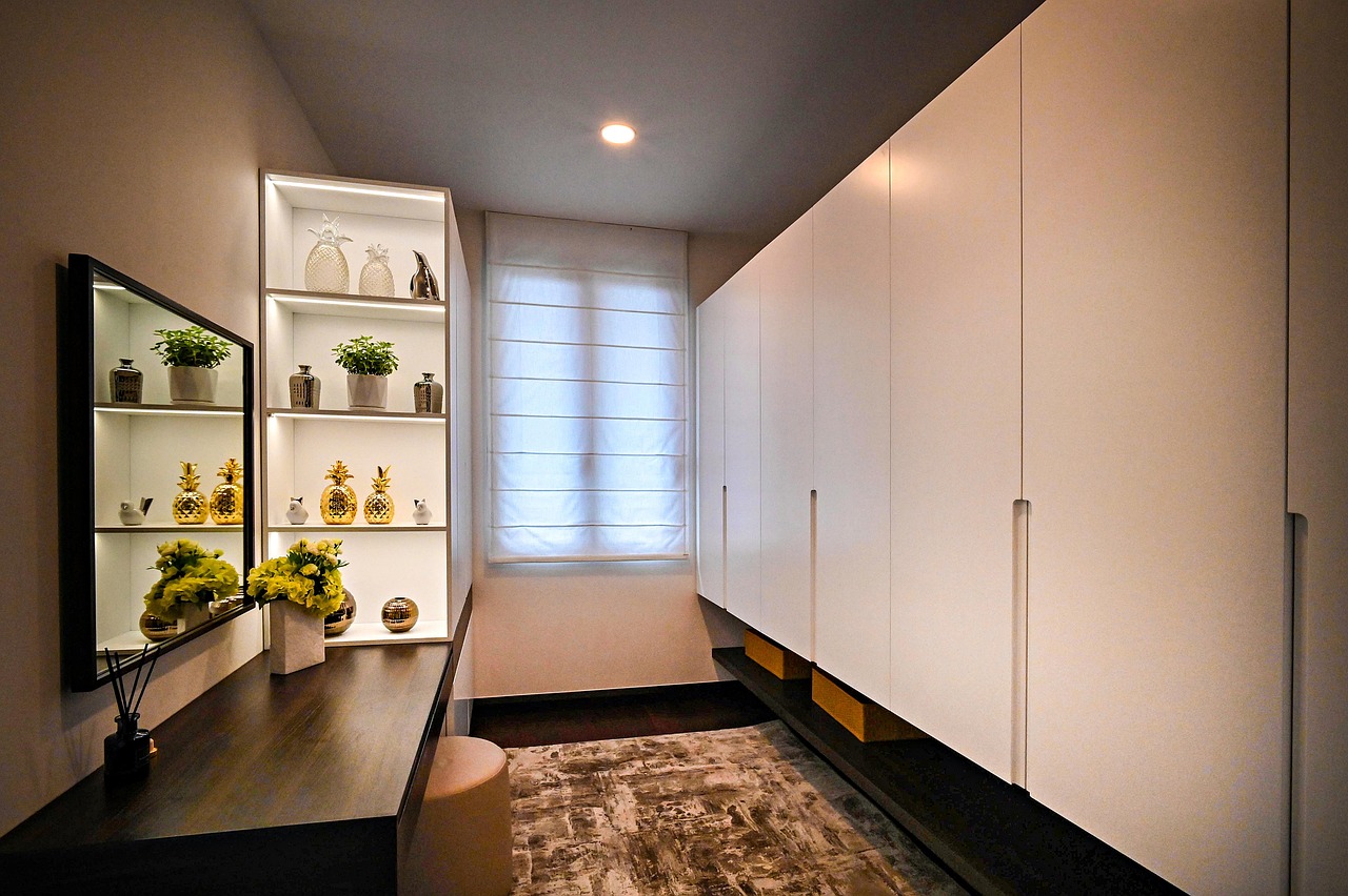The Ultimate Guide to Walk In Wardrobes: Design, Cost & Styling Tips